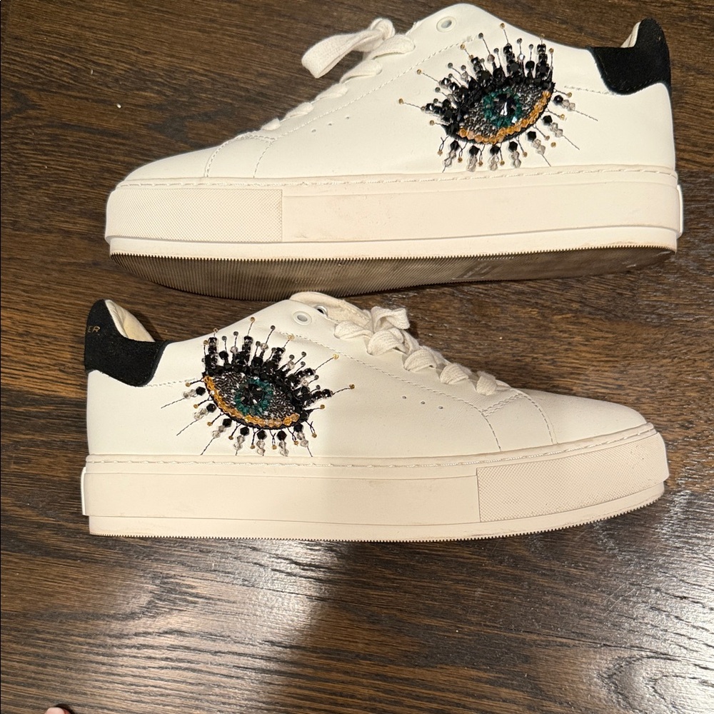 Kurt Geiger Cream Sneakers with Embroidered Eye